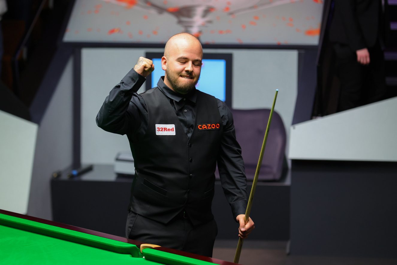 英超竞争的 英超竞争的